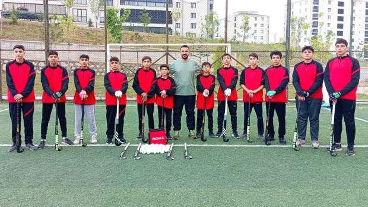 Elazığ Gençlik Spor Kulübü Hokey Takımı 65 Sporcuya Ulaştı