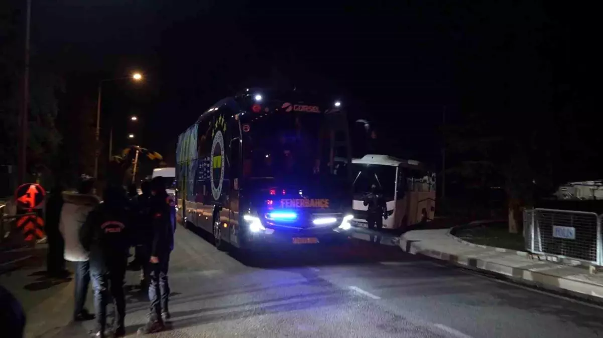 Fenerbahçe Gaziantep'e Geldi: Ziraat Türkiye Kupası Maçı Hazırlıkları