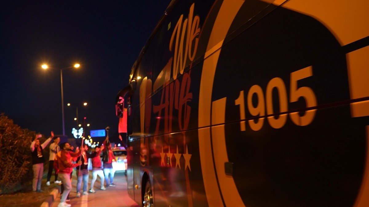 Galatasaray, Gaziantep'te Coşkulu Karşılandı