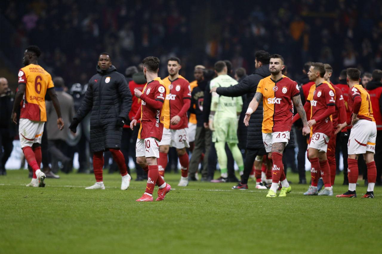 Galatasaray ve Fenerbahçe'nin Fikstürü ve İkili Averaj Durumu