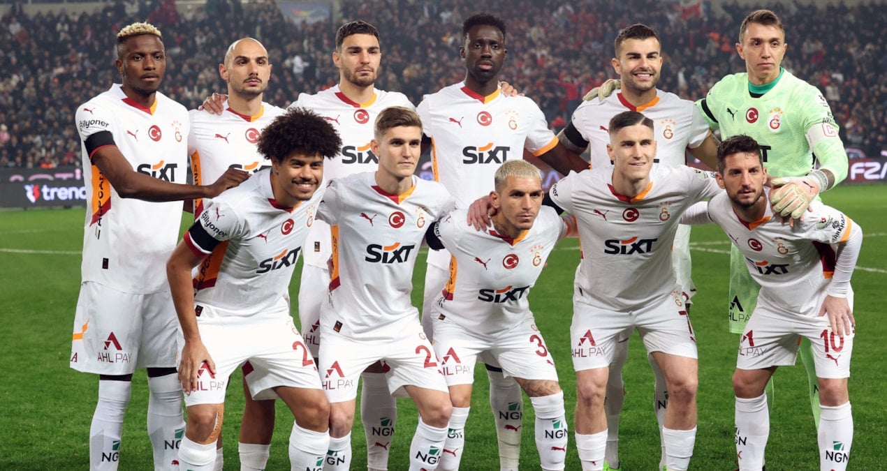 Galatasaray'da Dört Futbolcu Cezalı Duruma Düştü