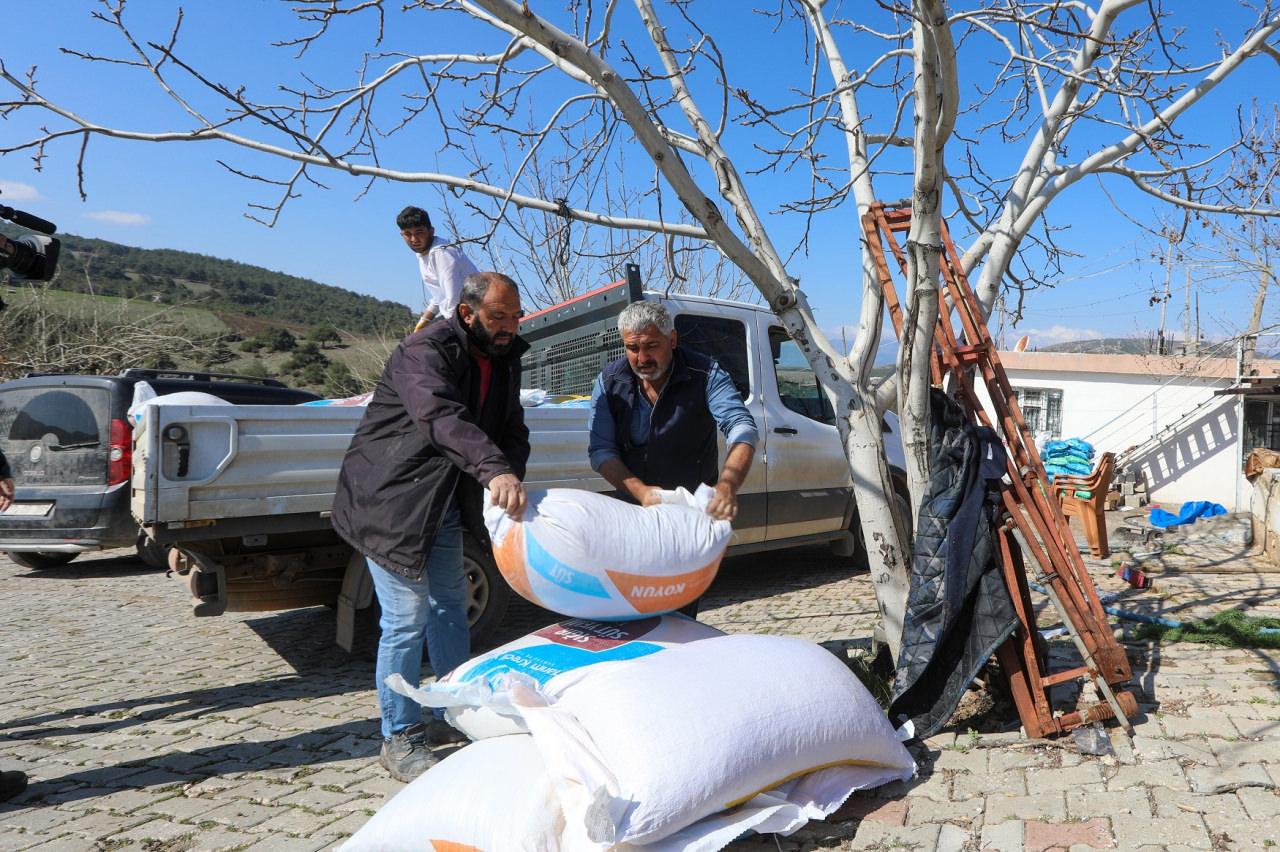 Gaziantep Büyükşehir Belediyesi'nin Deprem Sonrası Çiftçilere Destek Çalışmaları