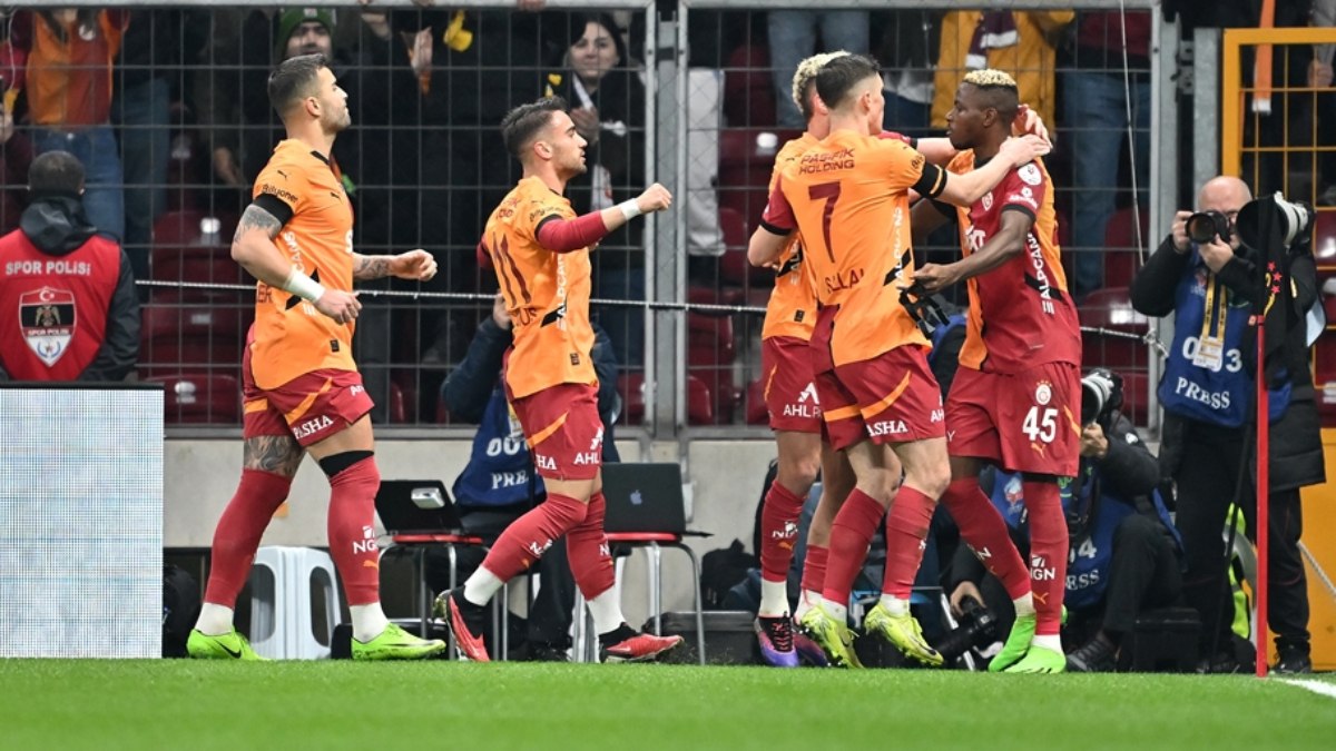 Gaziantep FK - Galatasaray Maçının İlk 11'leri Açıklandı