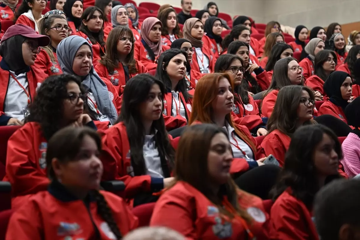 Gaziantep'te Bilişim ve Yapay Zeka Kampı Açıldı