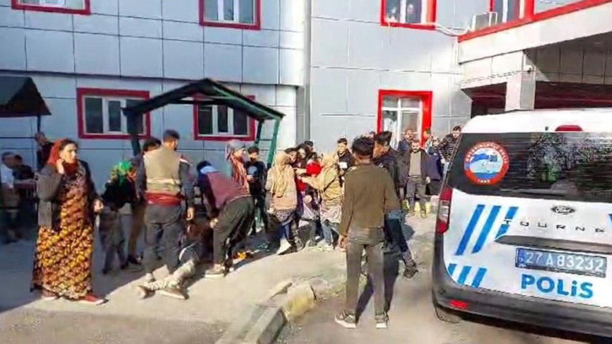 Gaziantep'te Geri Dönüşüm İşçisinin Üzerine Balya Düştü, Hayatını Kaybetti