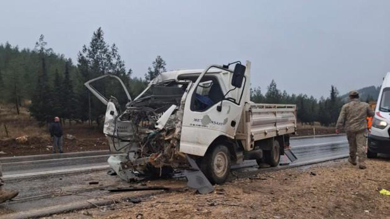 Gaziantep'te Kamyonet Çarpışması: Bir Kişi Hayatını Kaybetti