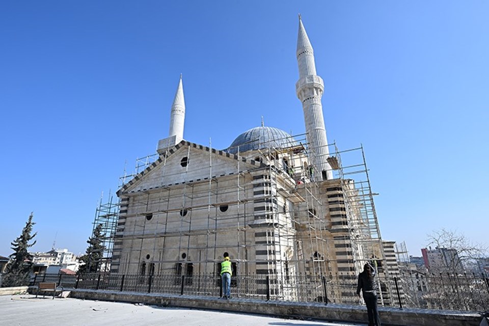 Gaziantep'teki Kurtuluş Camisi'nin Restorasyonu Devam Ediyor