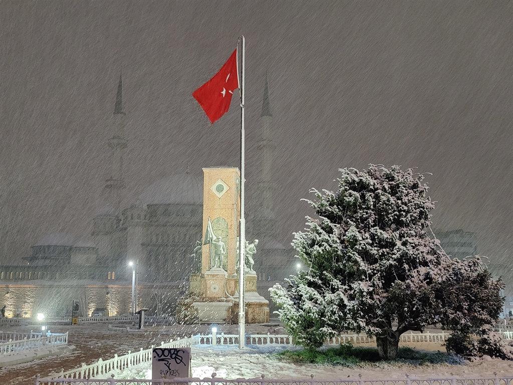 İstanbul ve 33 İlde Yoğun Kar Yağışı Uyarısı