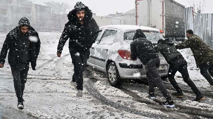 İstanbul ve 33 İlde Yoğun Kar Yağışı Uyarısı