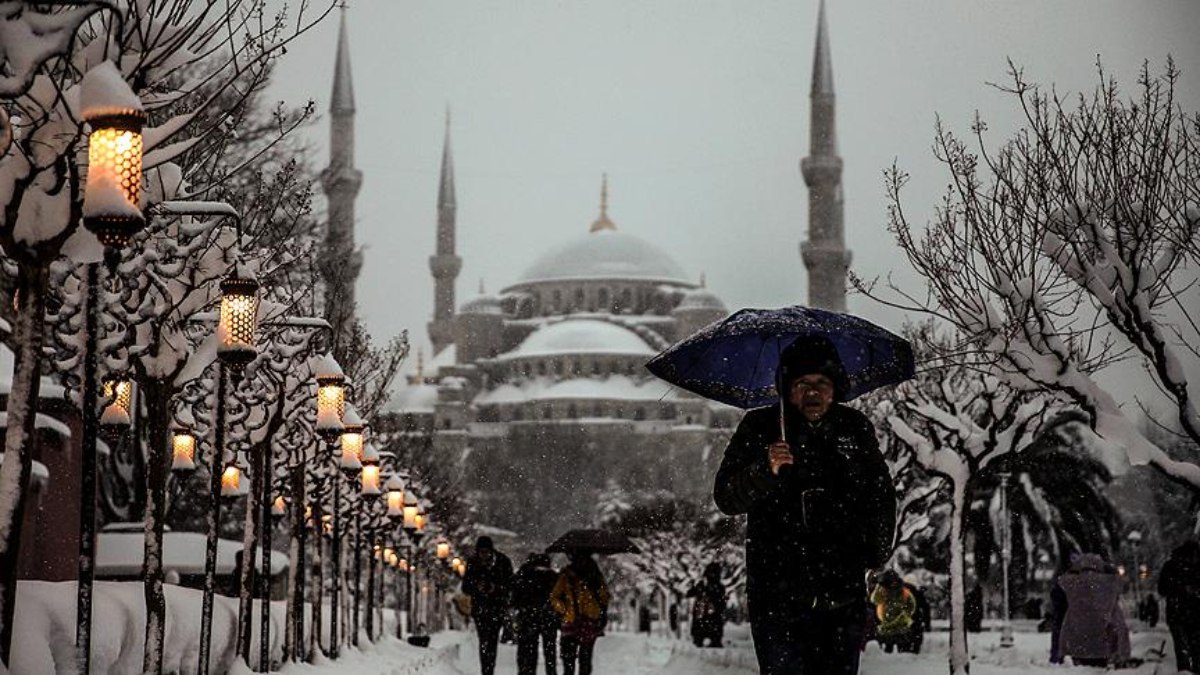 İstanbul'a Sibirya Soğukları Geldi: Kar Yağışı Bekleniyor