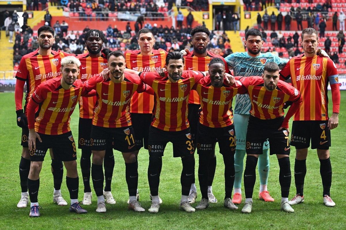 Kayserispor, Sergej Jakirovic ile Başarıya Koşuyor