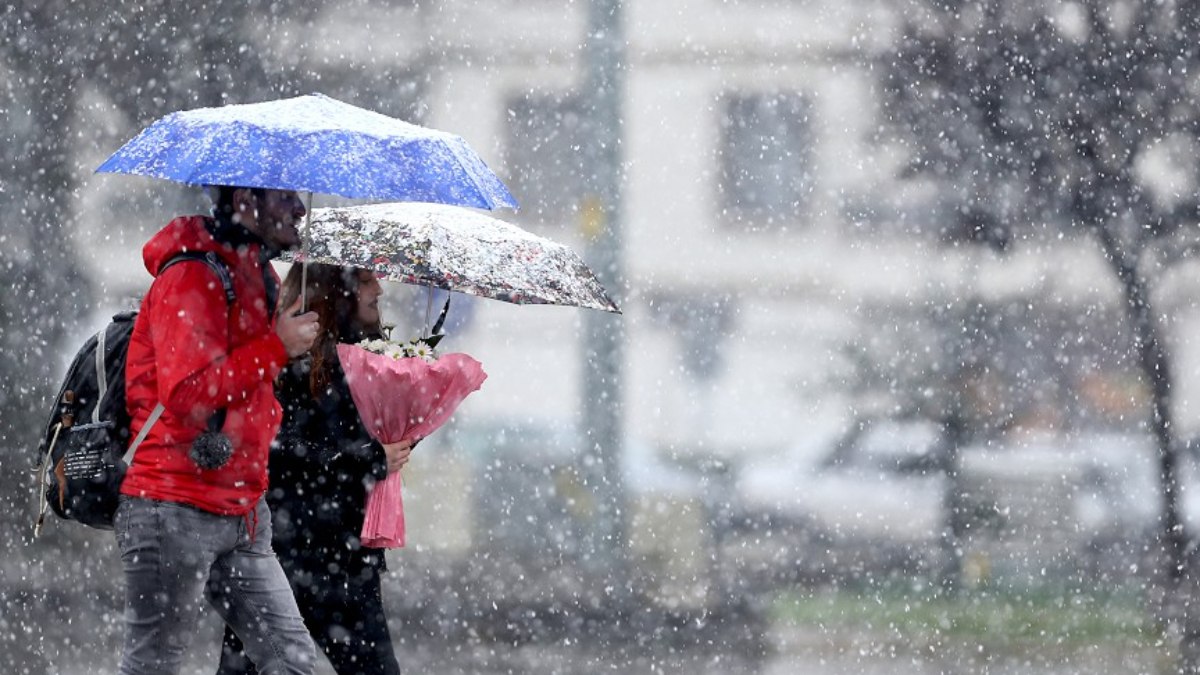 Meteoroloji'den Kar Yağışı Uyarısı ve Hava Durumu Tahminleri