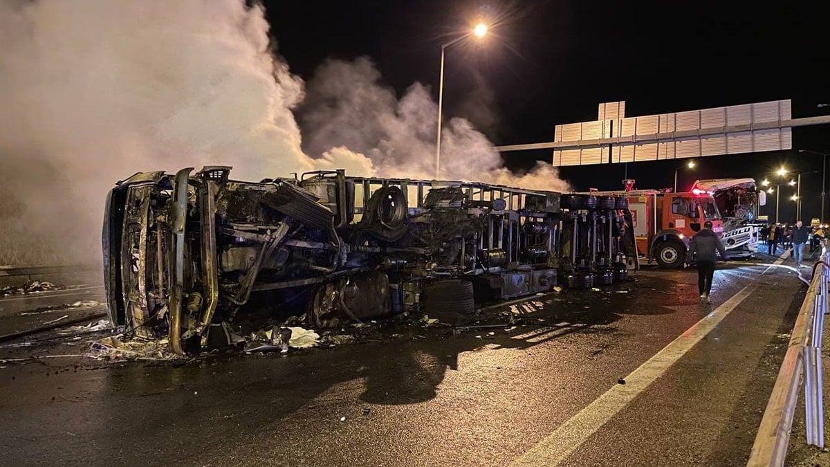 TAG Otoyolu'nda Zincirleme Kaza: 1 Ölü, 19 Yaralı