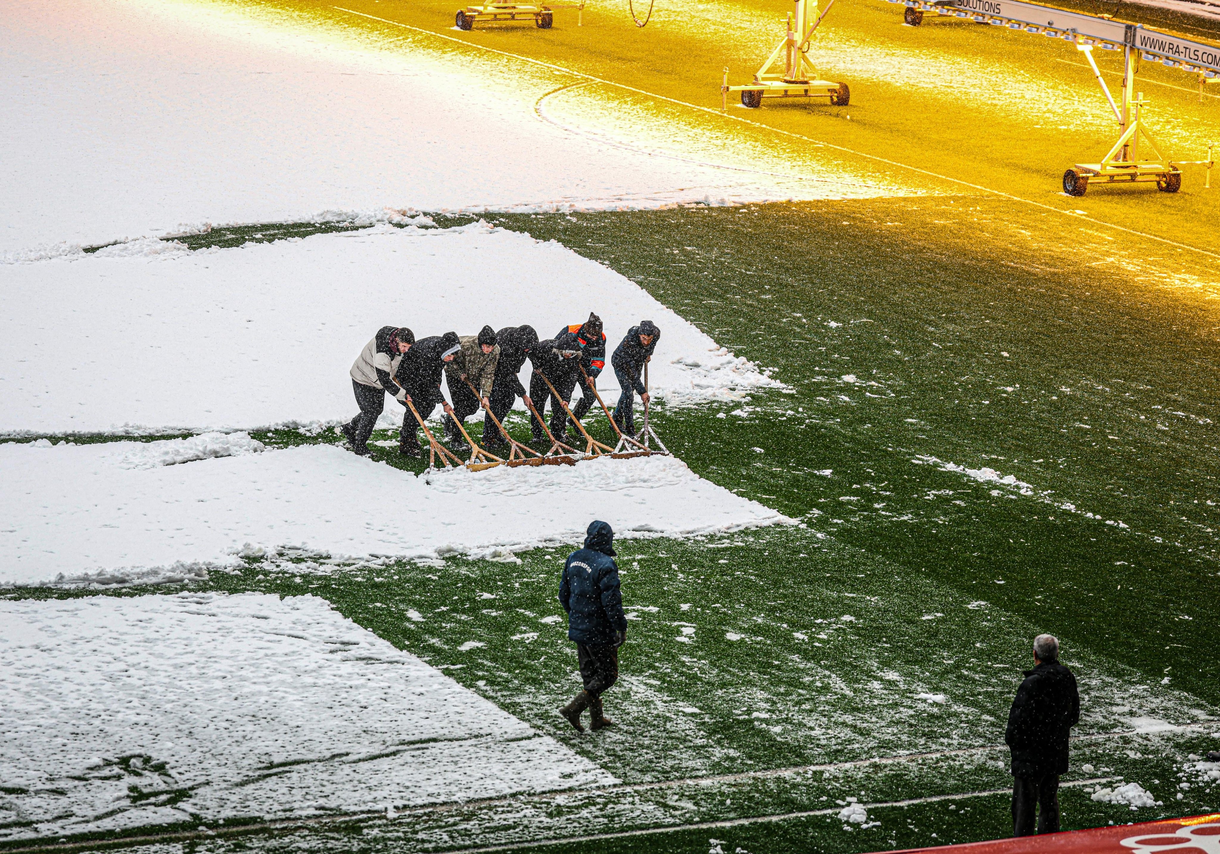 Trabzon'da Kar Alarmı: Papara Park'ta Maç Oynanacak mı?