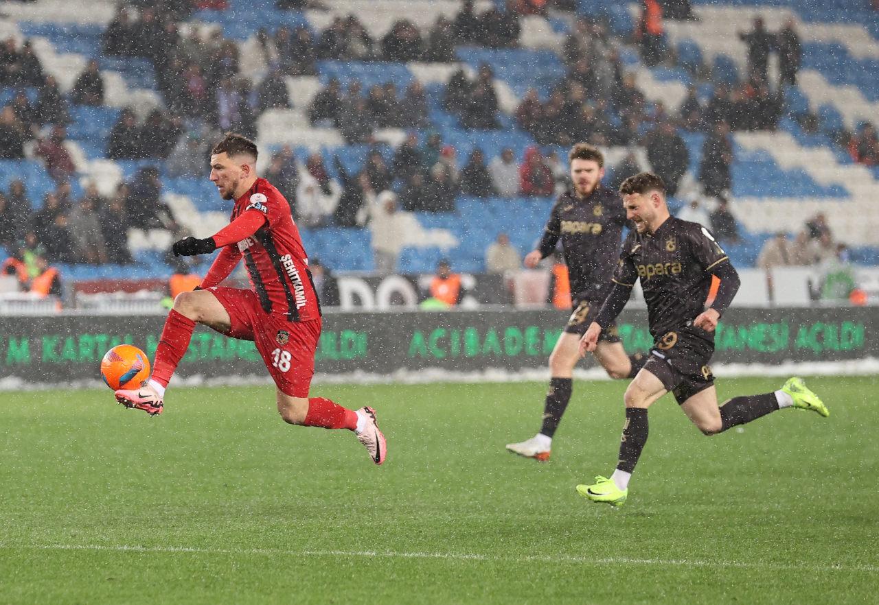 Trabzonspor, Gaziantep FK'yı 3-2 ile Geçti