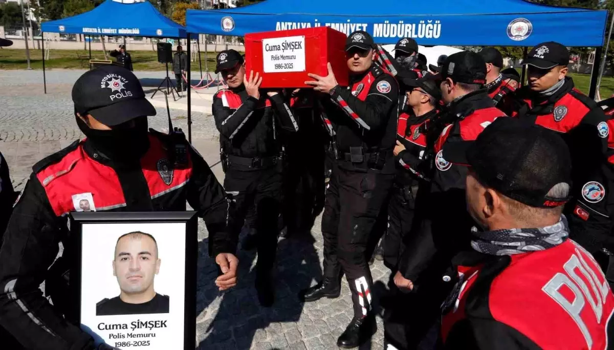 Trafik Kazasında Hayatını Kaybeden Polis Memuru Cuma Şimşek Son Yolculuğuna Uğurlandı