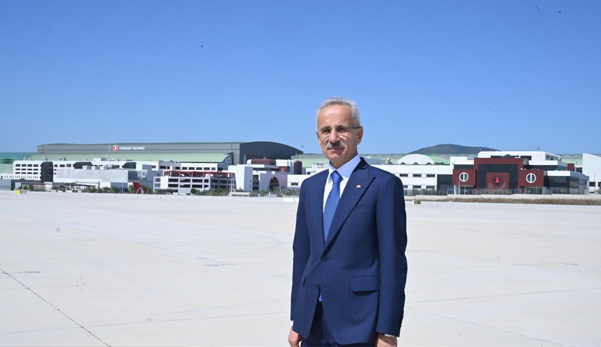 Ulaştırma ve Altyapı Bakanı Abdulkadir Uraloğlu, 1. Ulusal Havacılık Şûrası'nın Sonuçlarını Açıkladı