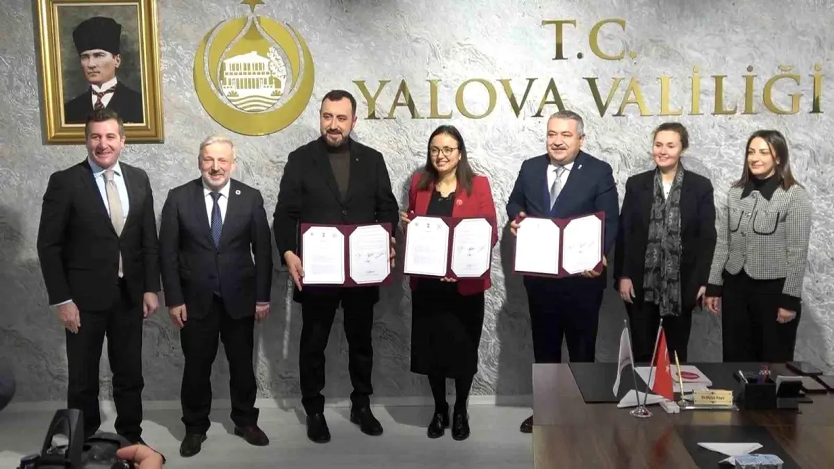 Yalova'da Bakkal Kart Projesi Başladı