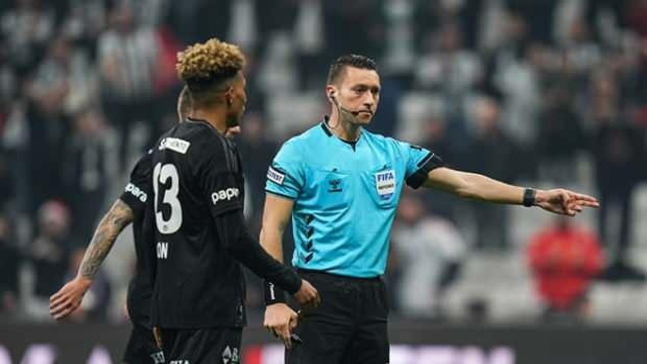 Beşiktaş Tribünleri TFF'ye Derbi Mesajı Verdi