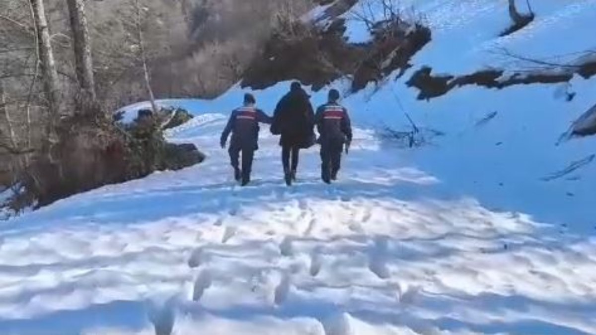 Cezaevi Firarisi Artvin'de Kayboldu, Yakalandı