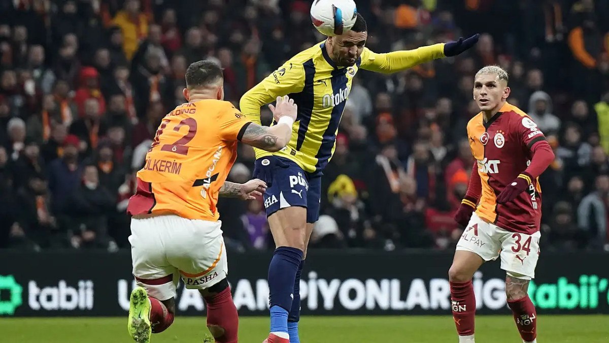 Galatasaray ve Fenerbahçe'nin Kalan Maçları ve Şampiyonluk Yarışı