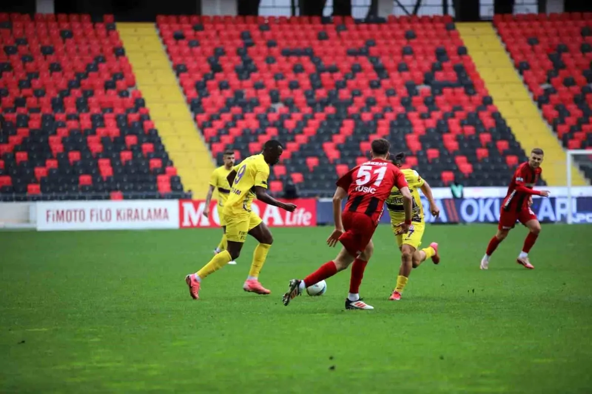 Gaziantep FK - Eyüpspor Maçında İlk Yarı Golsüz Beraberlik