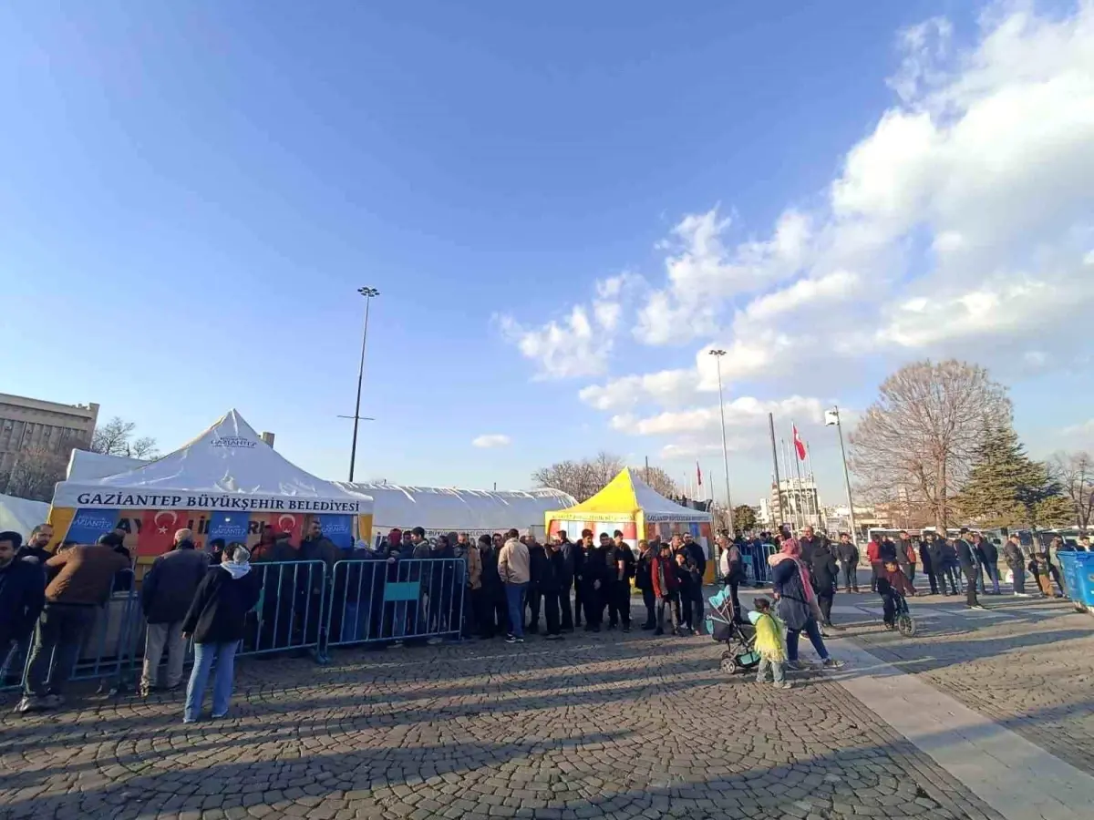 Gaziantep'te İftar Çadırlarına Yoğun İlgi