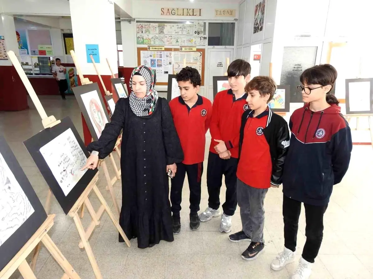 Gaziantep'te Öğrencilerden Gazze'ye Destek Sergisi