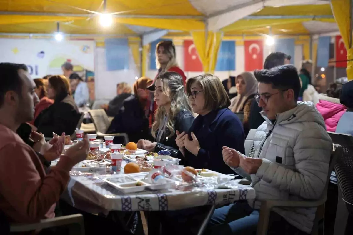 Gaziantep'te Ramazan İftar Çadırları Kuruluyor