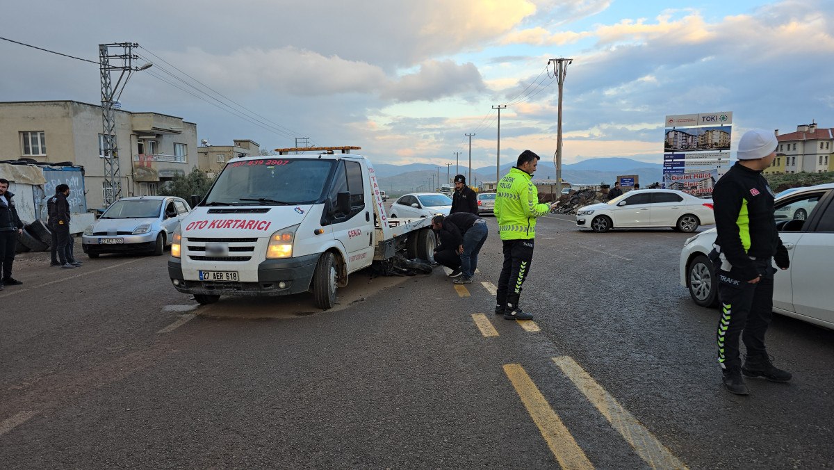 Gaziantep'te Trafik Kazası: Motosikletli Genç Hayatını Kaybetti