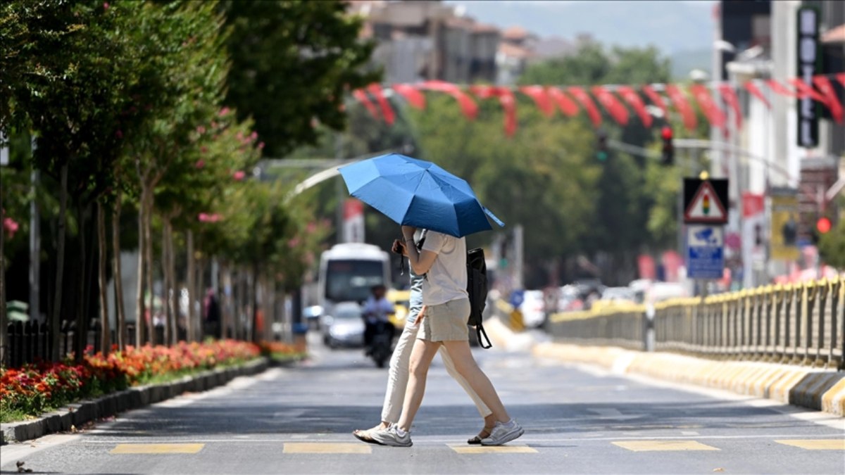 Meteoroloji'den Son Hava Durumu Raporu: Sıcaklıklar Artmaya Devam Ediyor