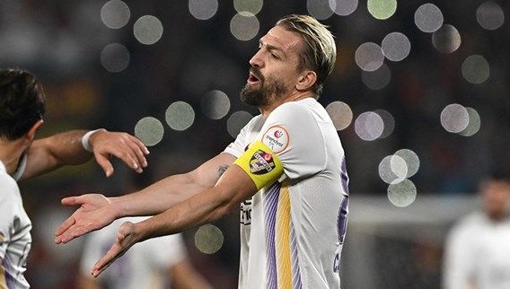 PFDK'dan Fenerbahçe, Galatasaray ve Göztepe'ye Para Cezası