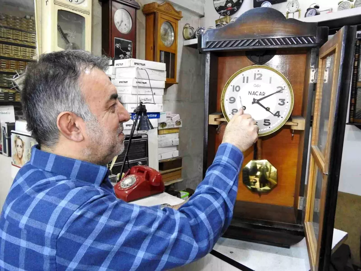 Baba Mesleği Saat Tamirciliği Gaziantep'te Yaşatılıyor