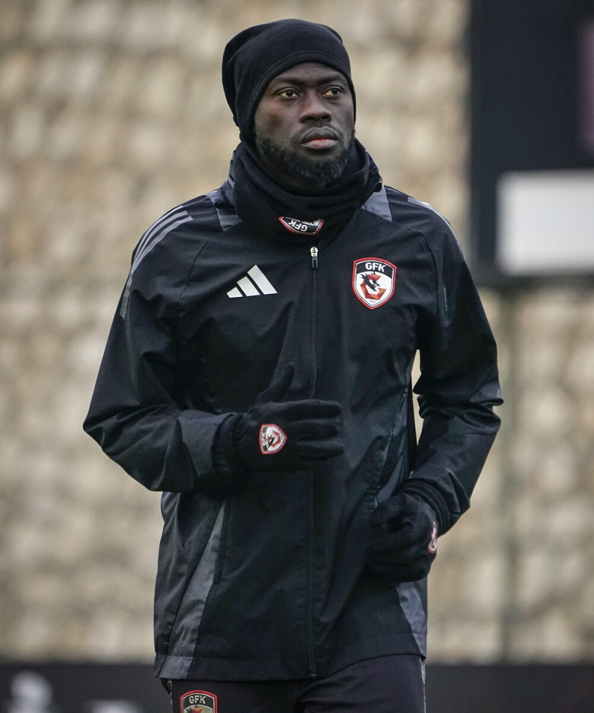 Badou N'Diaye, kendisine gelen küfürlü mesajları ifşa etti