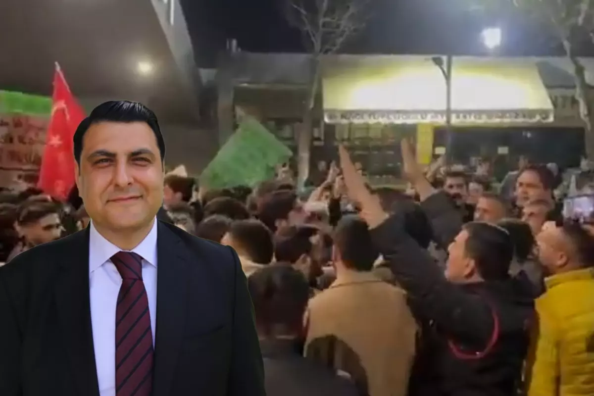CHP'li Belediye Başkanı Umut Yılmaz İstifa Etti, Halk Sokağa Döküldü