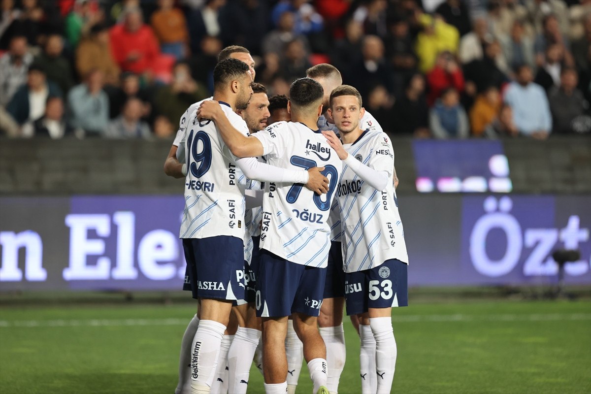 Fenerbahçe, bu sezon 6. kez geriden gelerek kazanmayı başardı