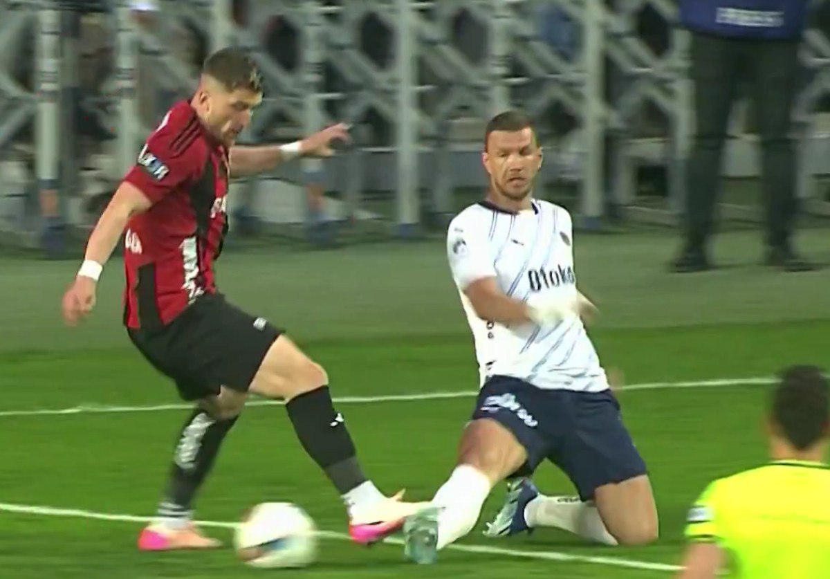 Fenerbahçe'den videolu hakem tepkisi