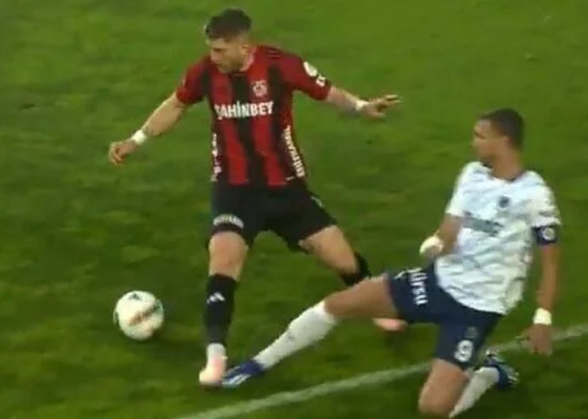 FENERBAHÇE'NİN PENALTI İTİRAZI