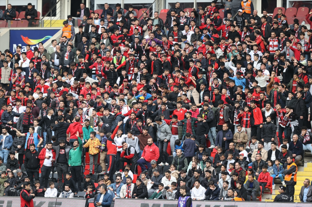 Gaziantep FK'nın İç Saha Başarısı: Süper Lig'de Zirveye Oynuyor