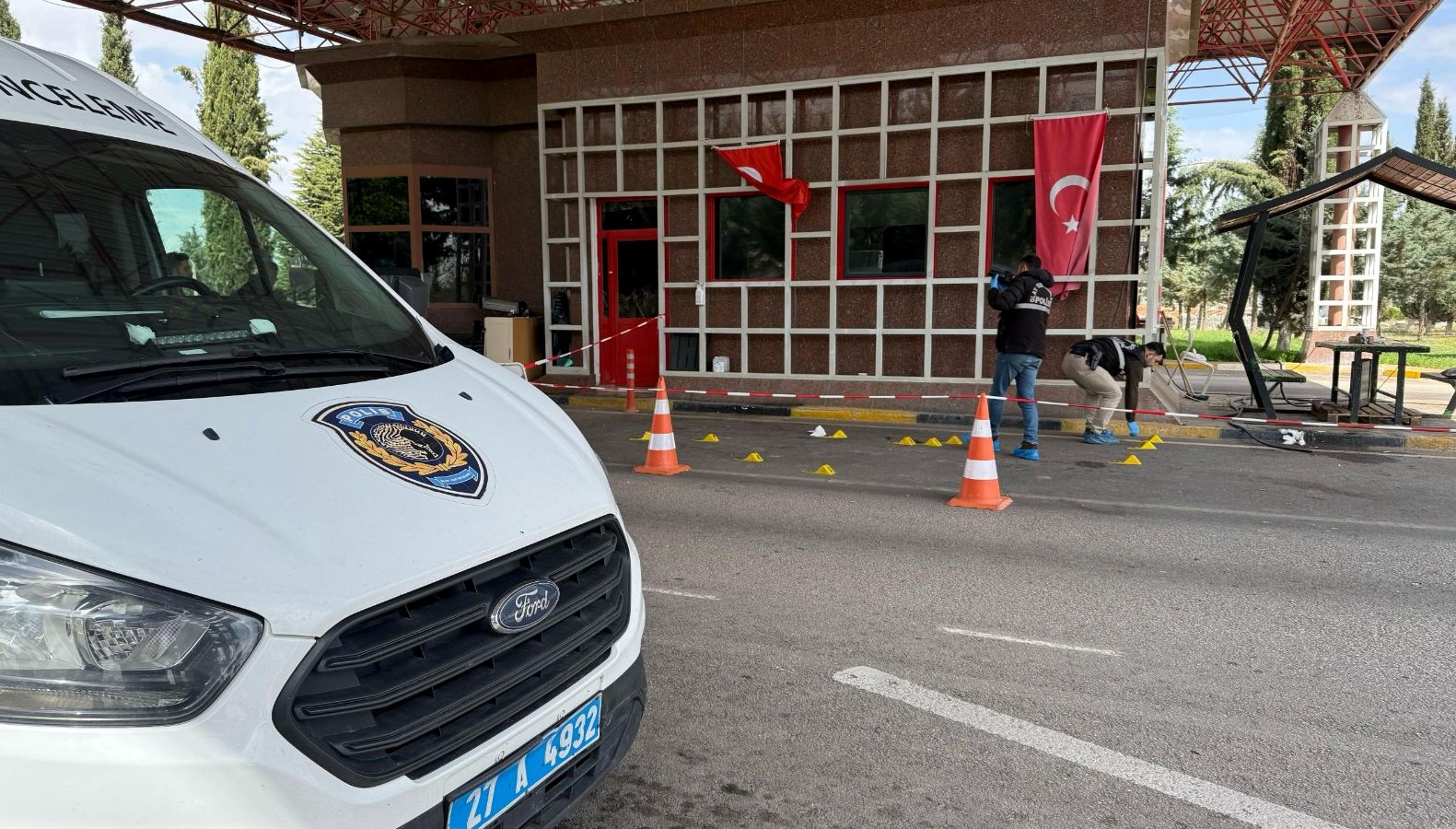 Gaziantep Havalimanı'nda Arbede: Polis ve Şüpheli Yaralandı