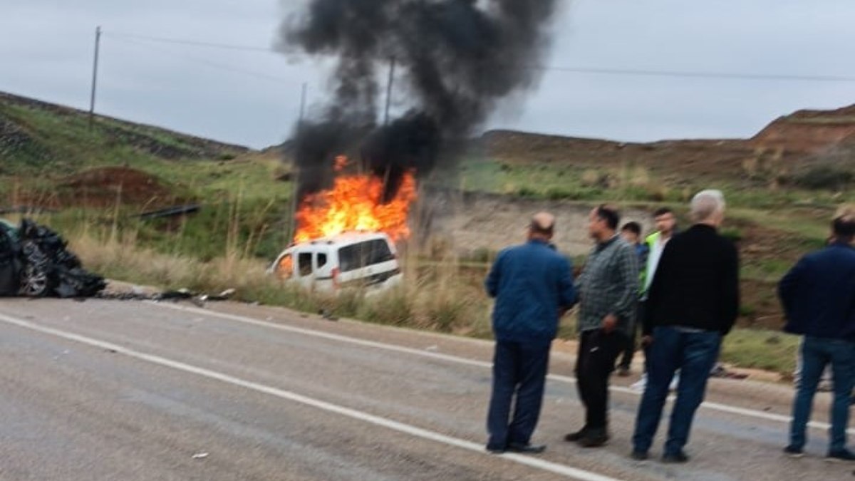 Gaziantep'te Trafik Kazası: İki Kişi Hayatını Kaybetti