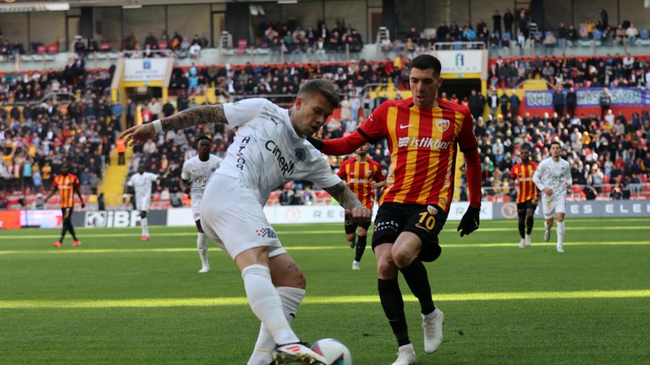 Kayserispor, 10 Kişiyle Kasımpaşa'yı 1-0 Mağlup Etti