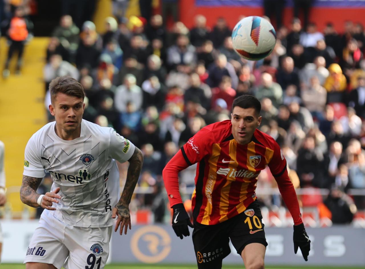 Kayserispor, 10 Kişiyle Kasımpaşa'yı 1-0 Mağlup Etti