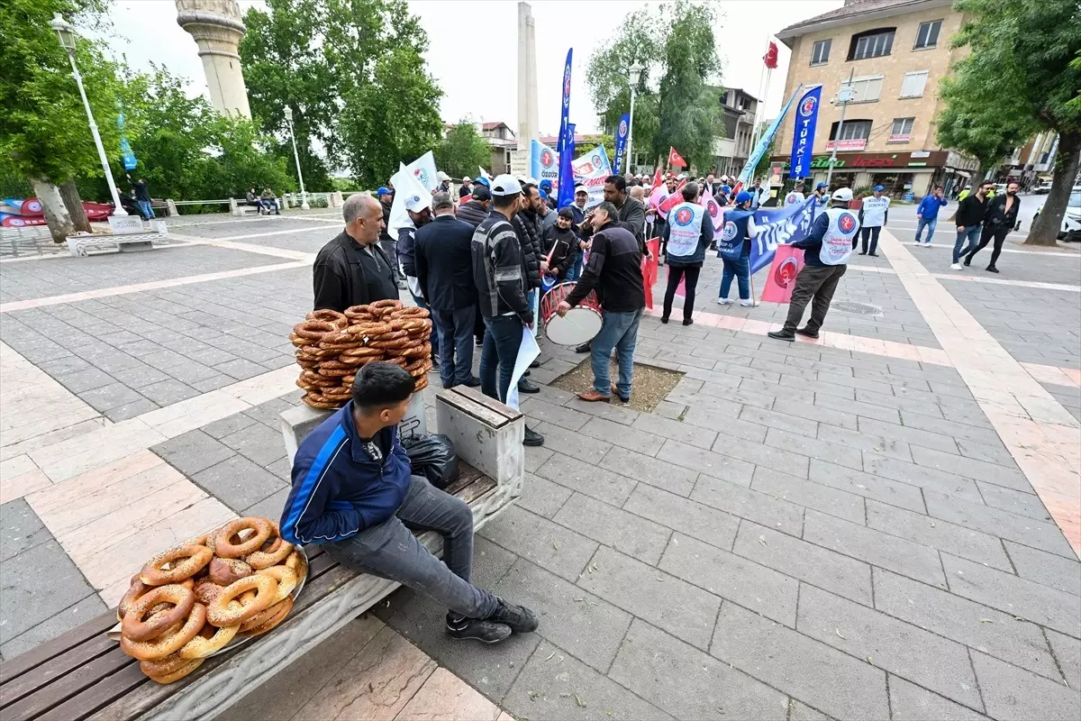1 Mayıs Türkiye'de Coşkuyla Kutlandı