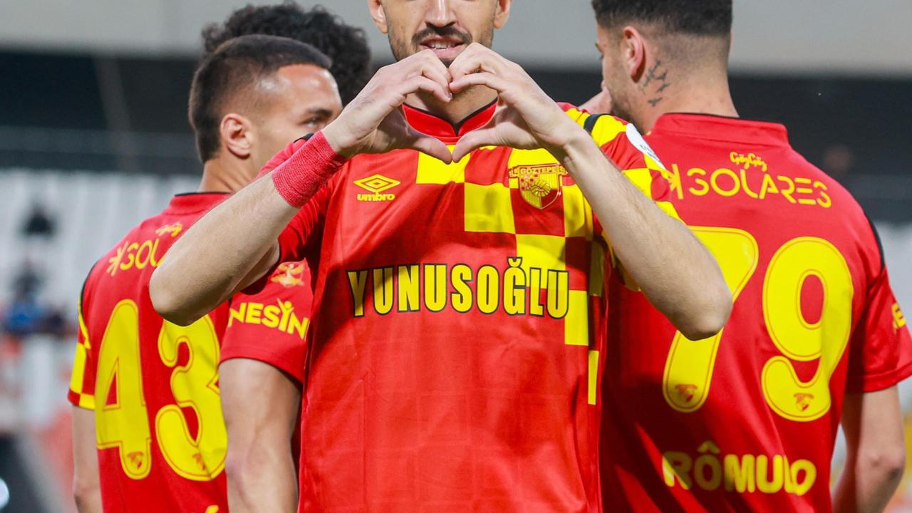 4 yıldır gol atamıyordu: Süper Lig'in suskun forveti bir açıldı pir açıldı