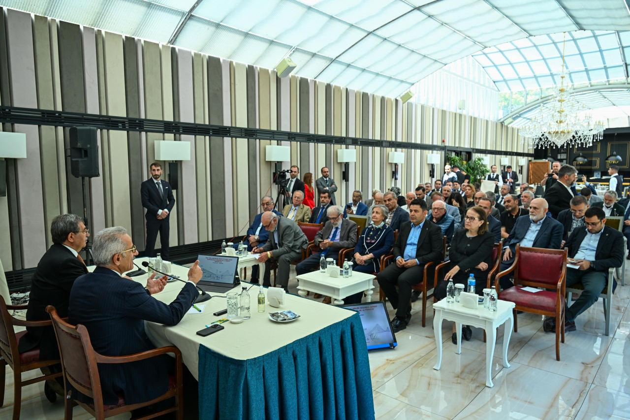 Bakan Uraloğlu açıkladı! İstanbul-Ankara arasına yeni otoyol müjdesi: 80 dakikaya düşecek