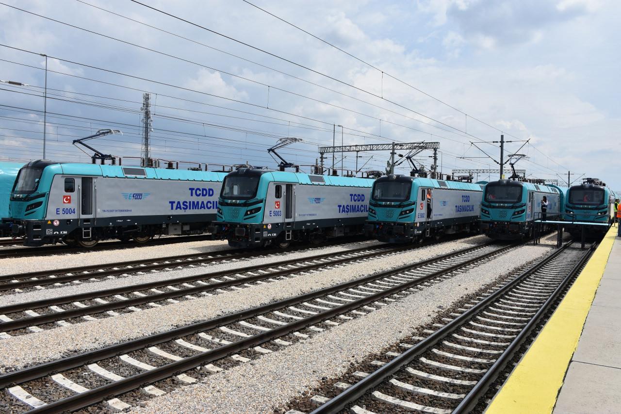 Bakan Uraloğlu'ndan TÜRASAŞ Araç Teslim Töreni'nde Yerli Hızlı Tren Açıklaması