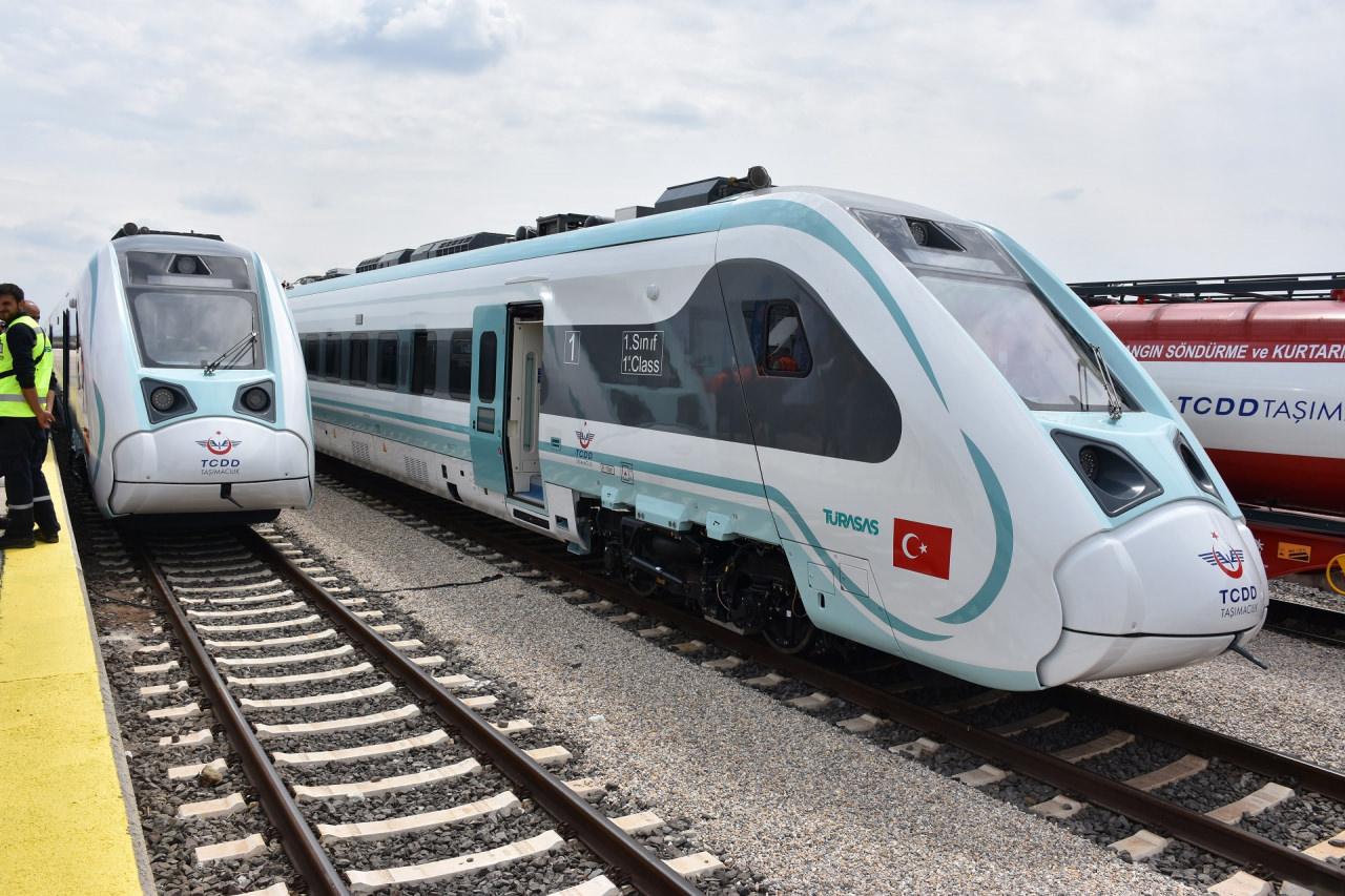 TCDD Taşımacılık İçin Üretilen 95 Lokomotifin İlk 5'i Teslim Edildi