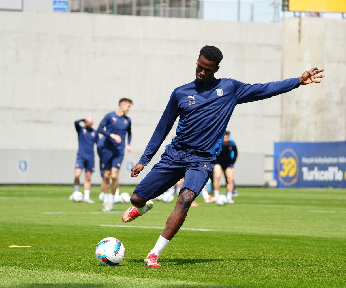 Başakşehir - Fenerbahçe Maç Analizi ve Muhtemel 11'ler