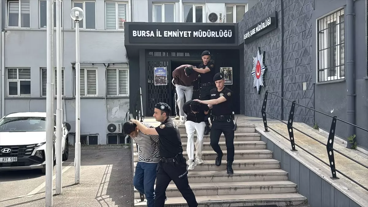 Bursa'da Dolandırıcılık Operasyonu: 12 Tutuklandı